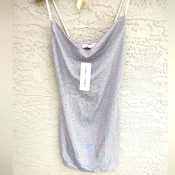 Gorgeous silver metallic mini - Picture 3 of 13